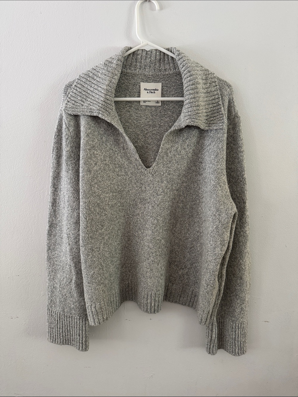 Abercrombie & Fitch Light Heather Gray Cowl V-Neck Sweater